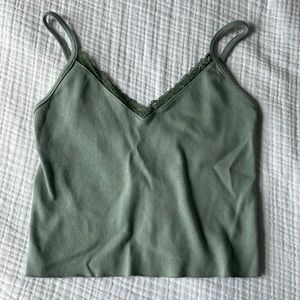 Brandy Melville cropped tank with lace